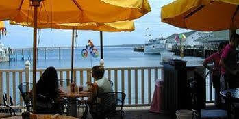 Chippewa Hotel Waterfront Макинак Айлънд Екстериор снимка